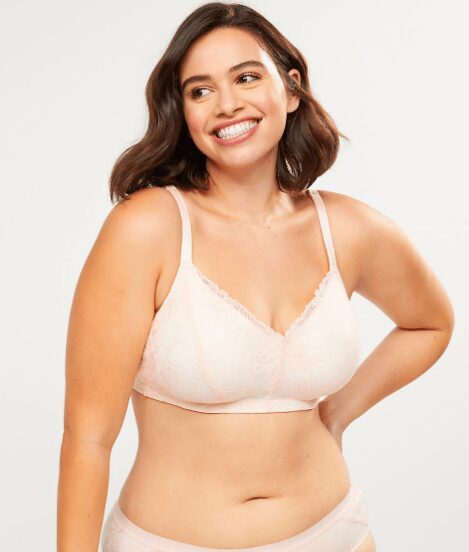 mujeres con busto grande