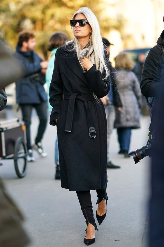 leggings con una abertura
