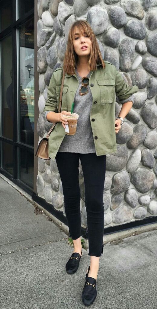 Outfit chaqueta militar mujer