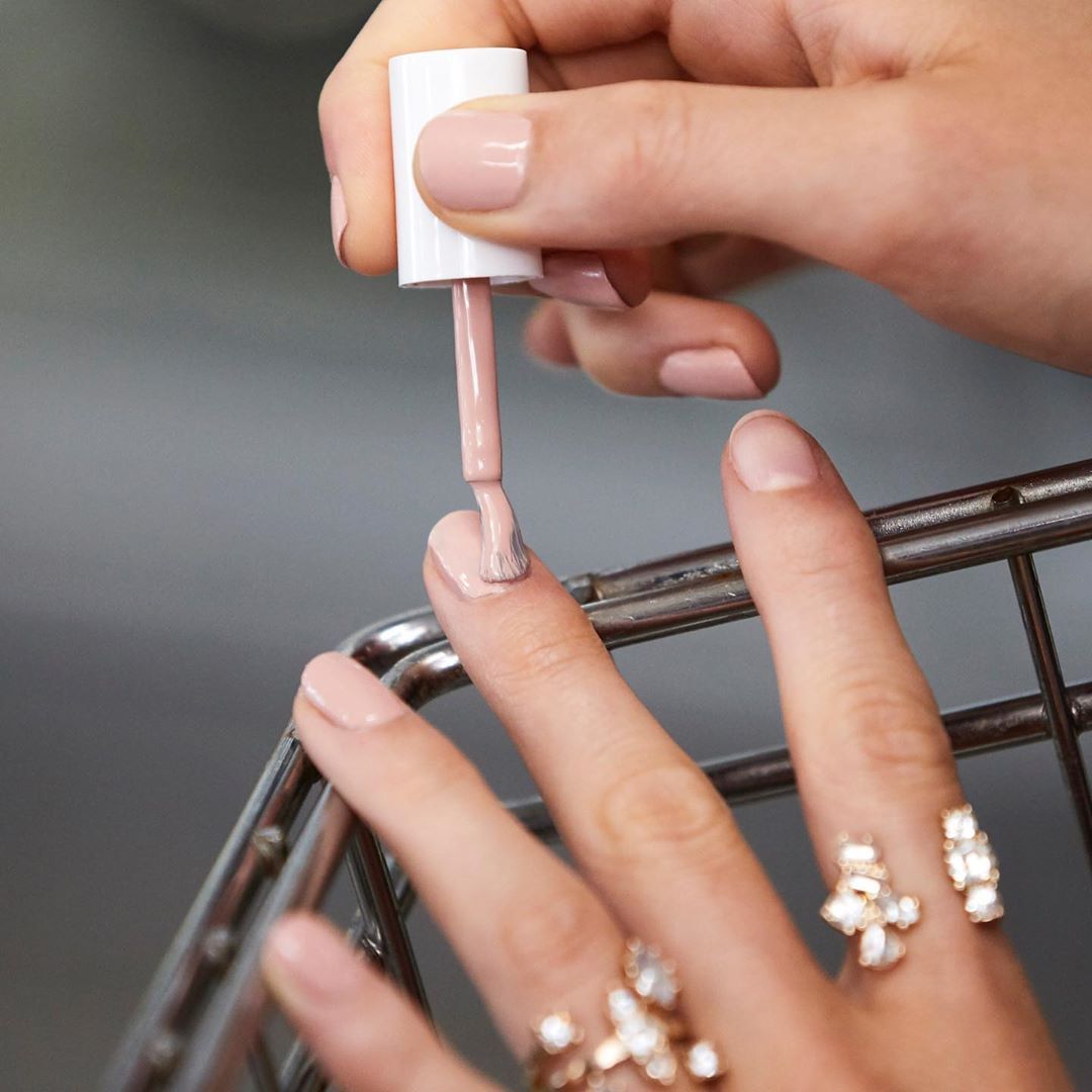 manicure que quita años