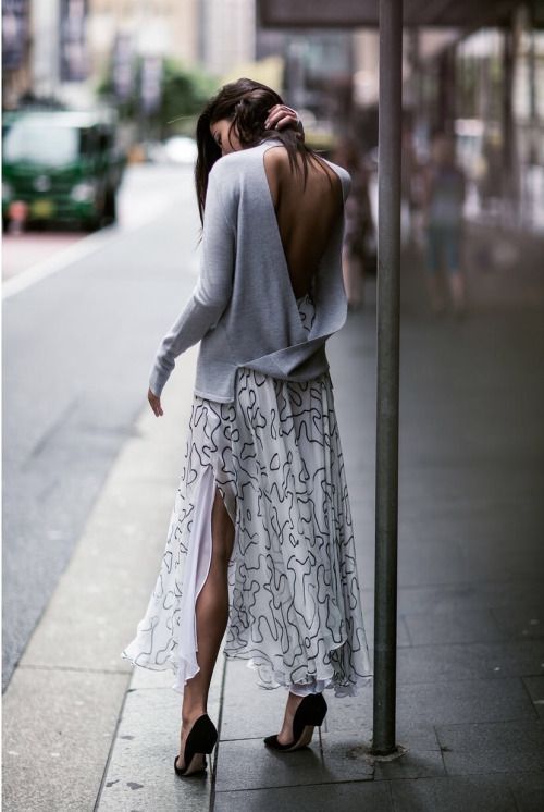 backless