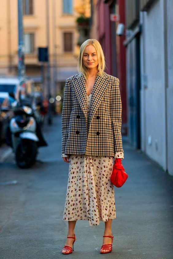 vestido midi con blazer