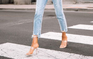 sandalias transparentes