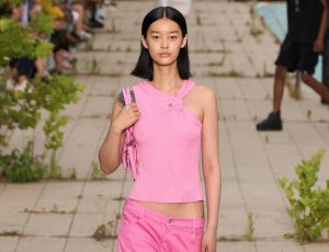 look monocromático cadera