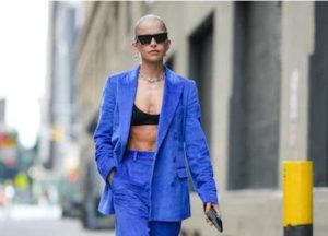 color otoño azul rey