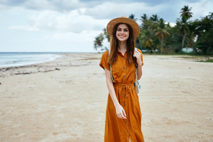 Outfits para la Playa en Mujeres: ¡Estilo y Comodidad bajo el Sol!