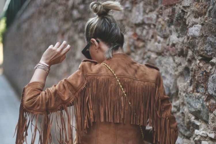chaqueta flecos